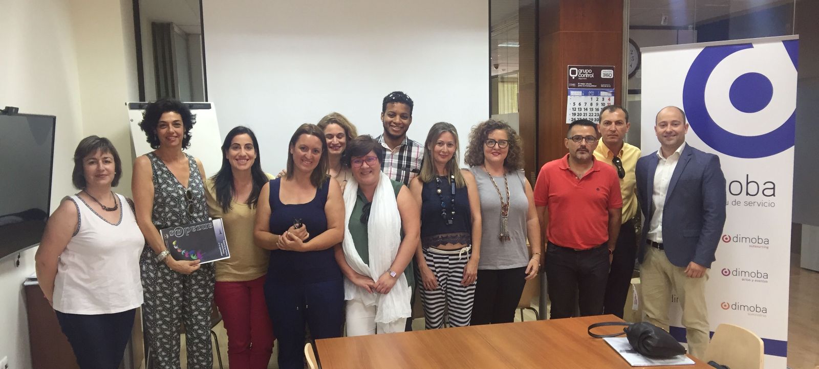 Integrantes de la lanzadera de Viator en Grupo Control y Dimoba.