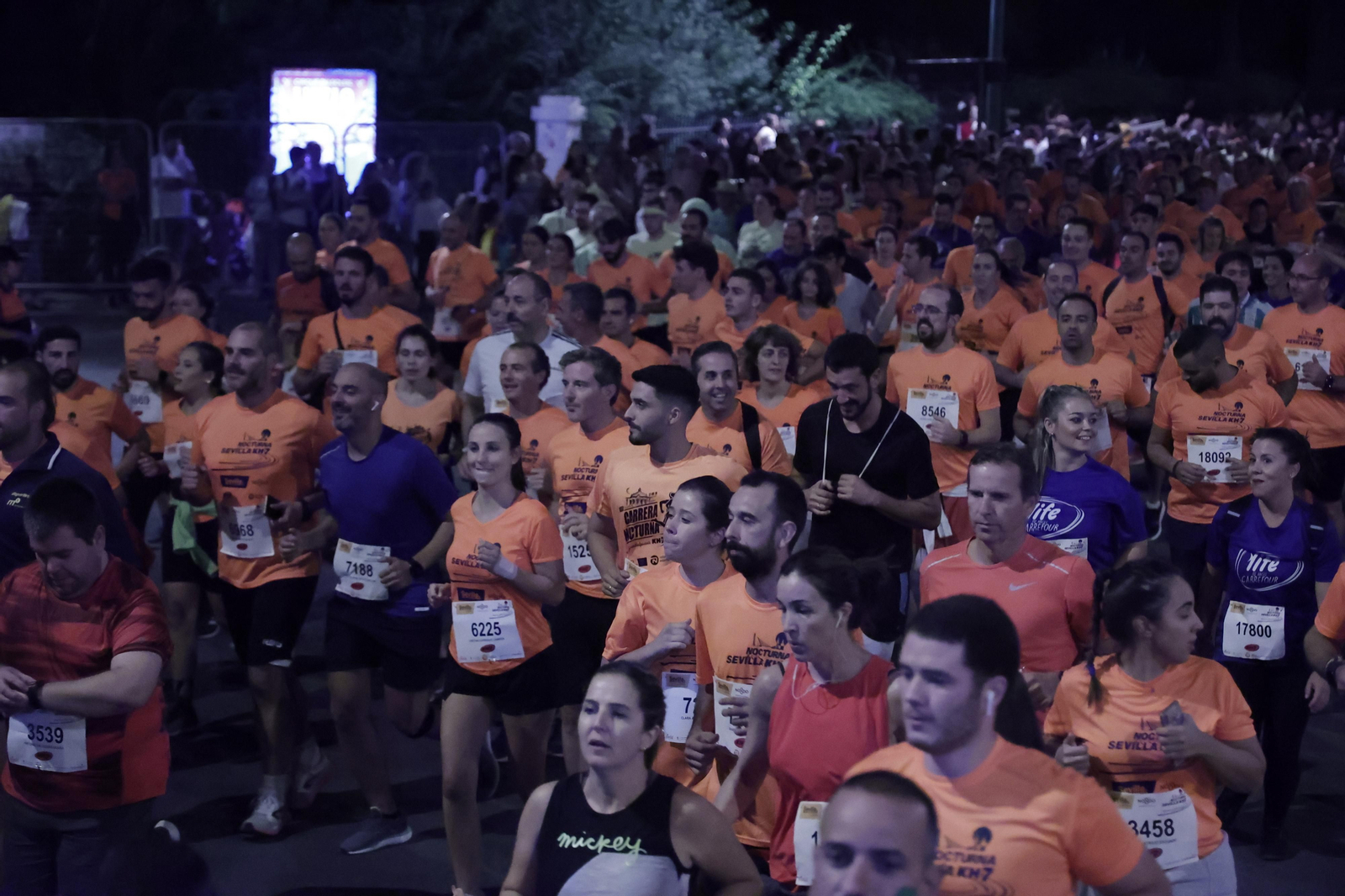 Búscate en la Carrera Nocturna de Sevilla (6)