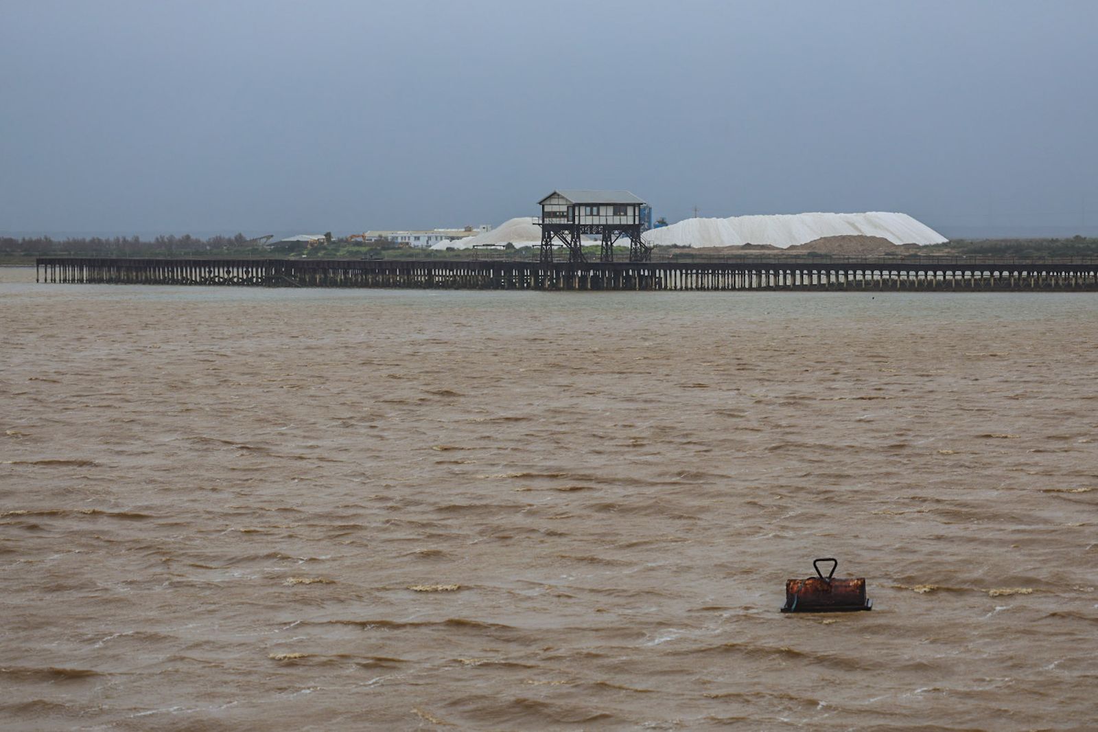 Fotografías de la subida del río Odiel a su paso por Huelva