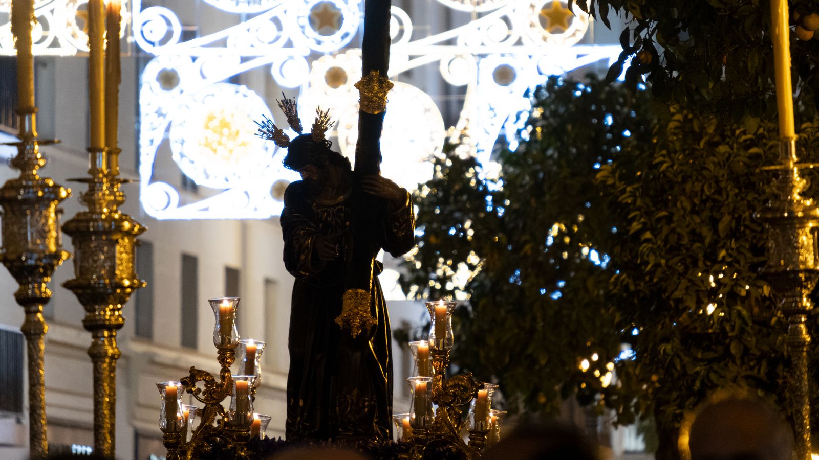 El vía crucis extraordinario de la Candelaria, en imágenes