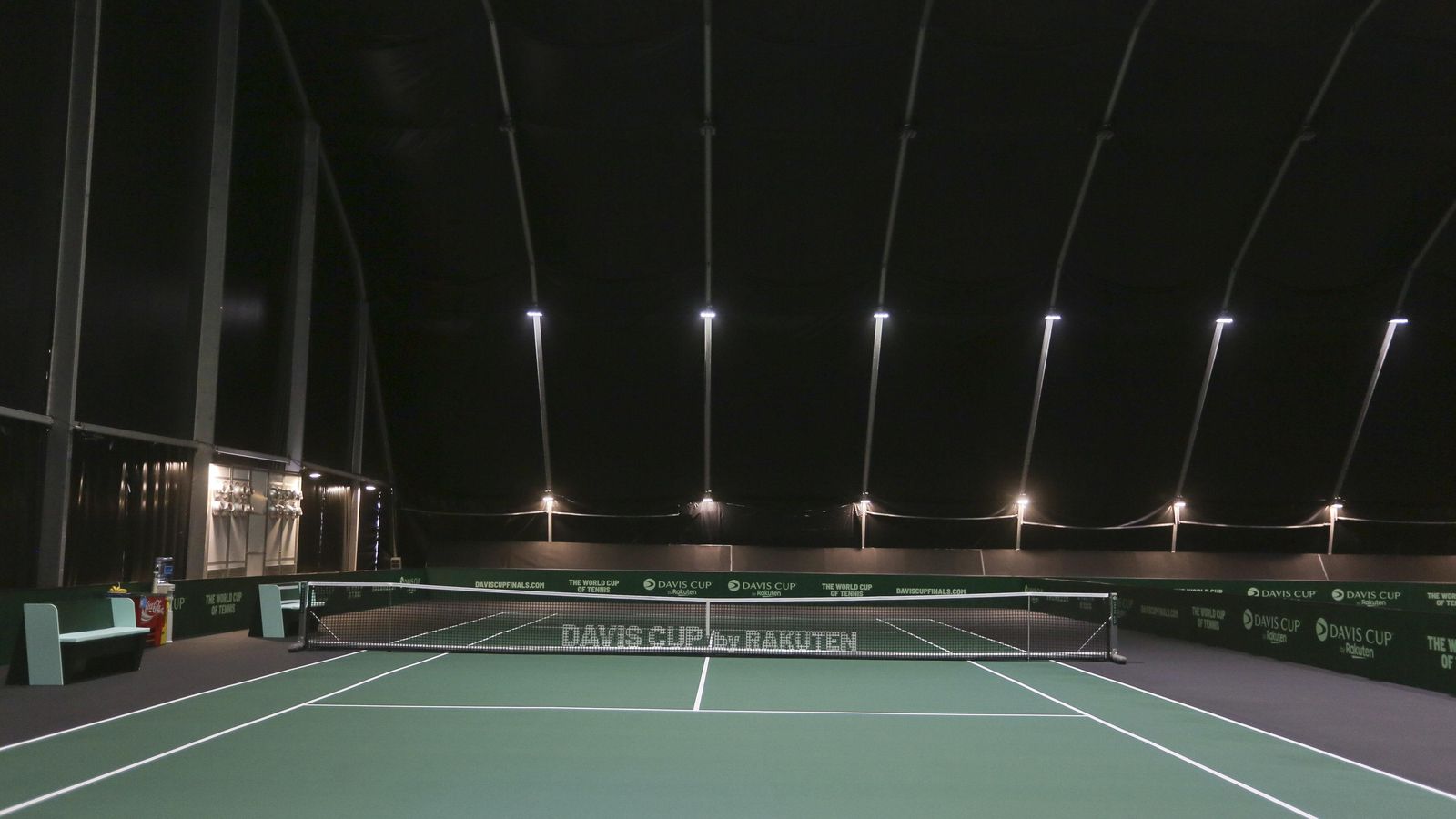 Así son las dos pistas auxiliares que se han construido en las afueras.