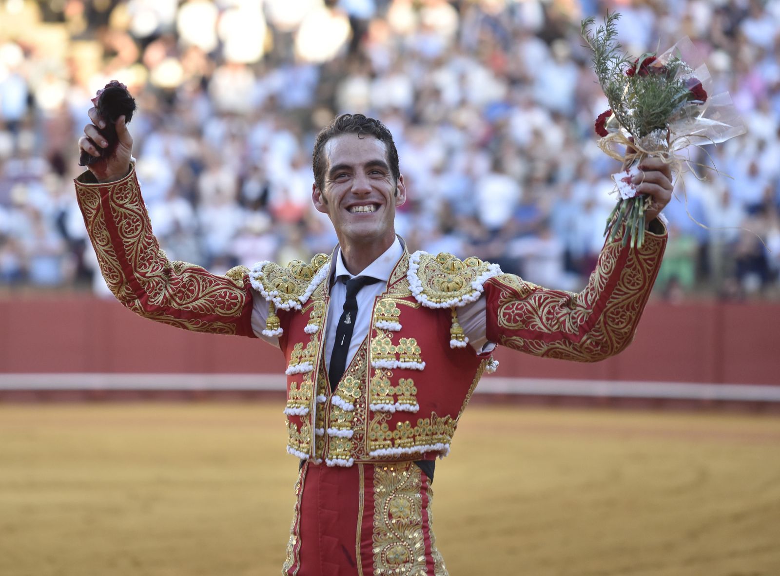 La 14ª de abono en la Real Maestranza de Sevilla, en imágenes