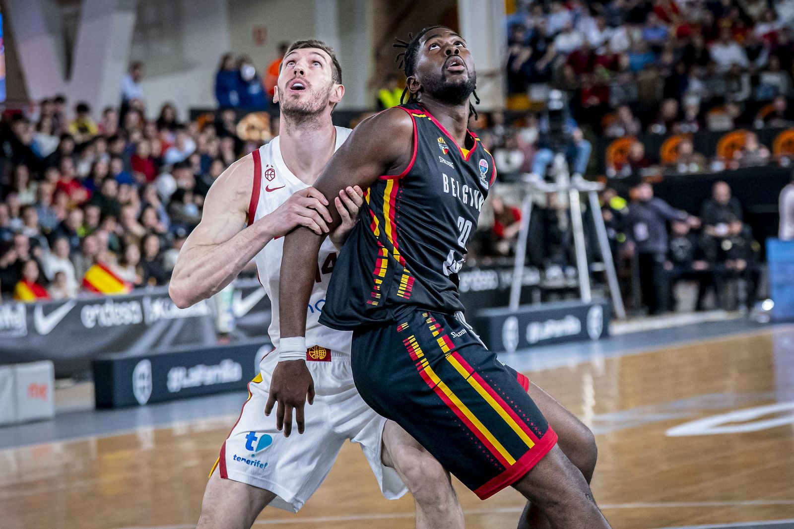 Mario Saint-Supéry y Rubén Guerrero ayudan al triunfo de España ante Bélgica