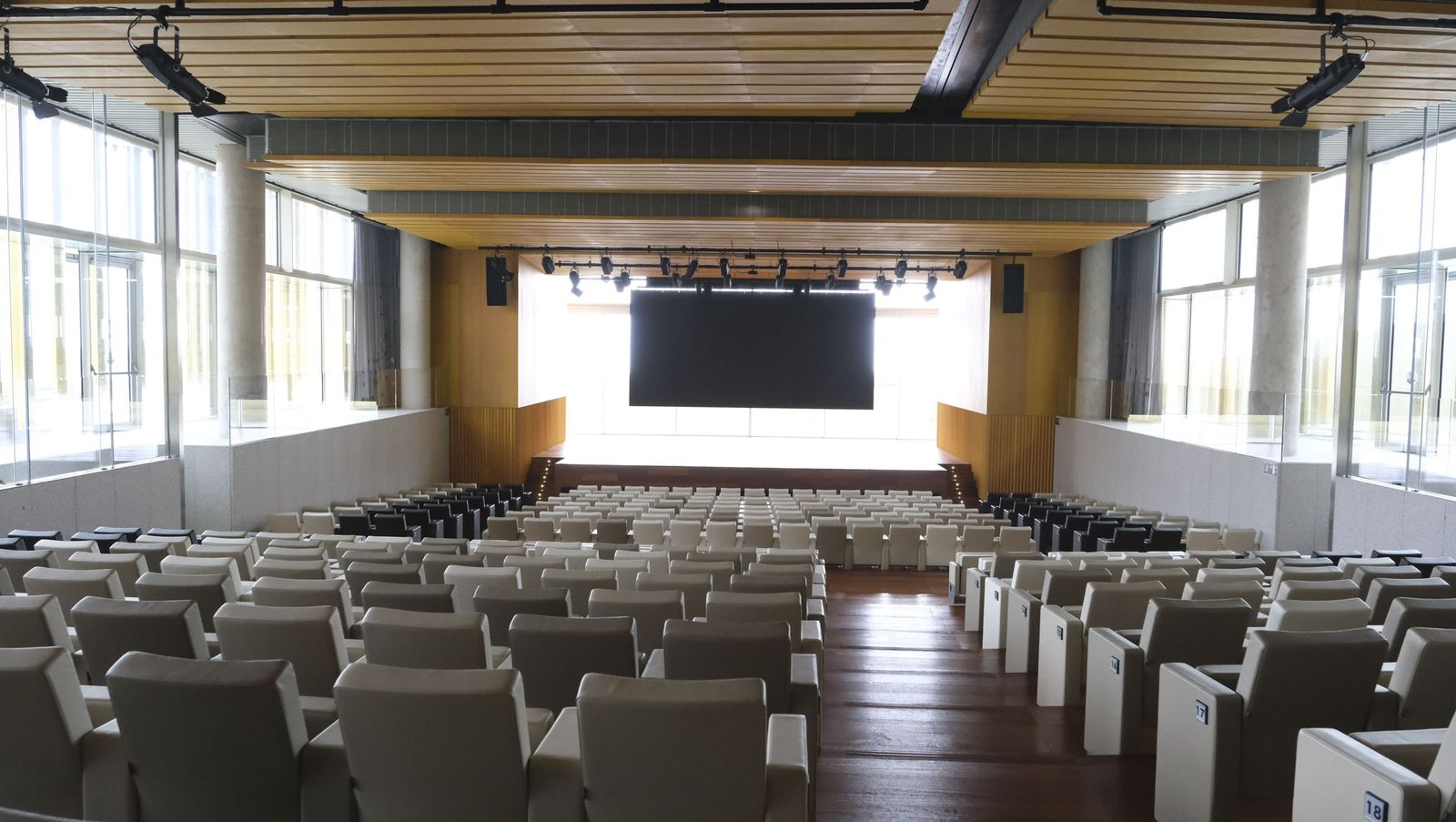 Así es por dentro el Centro Financiero Cajamar, en imágenes