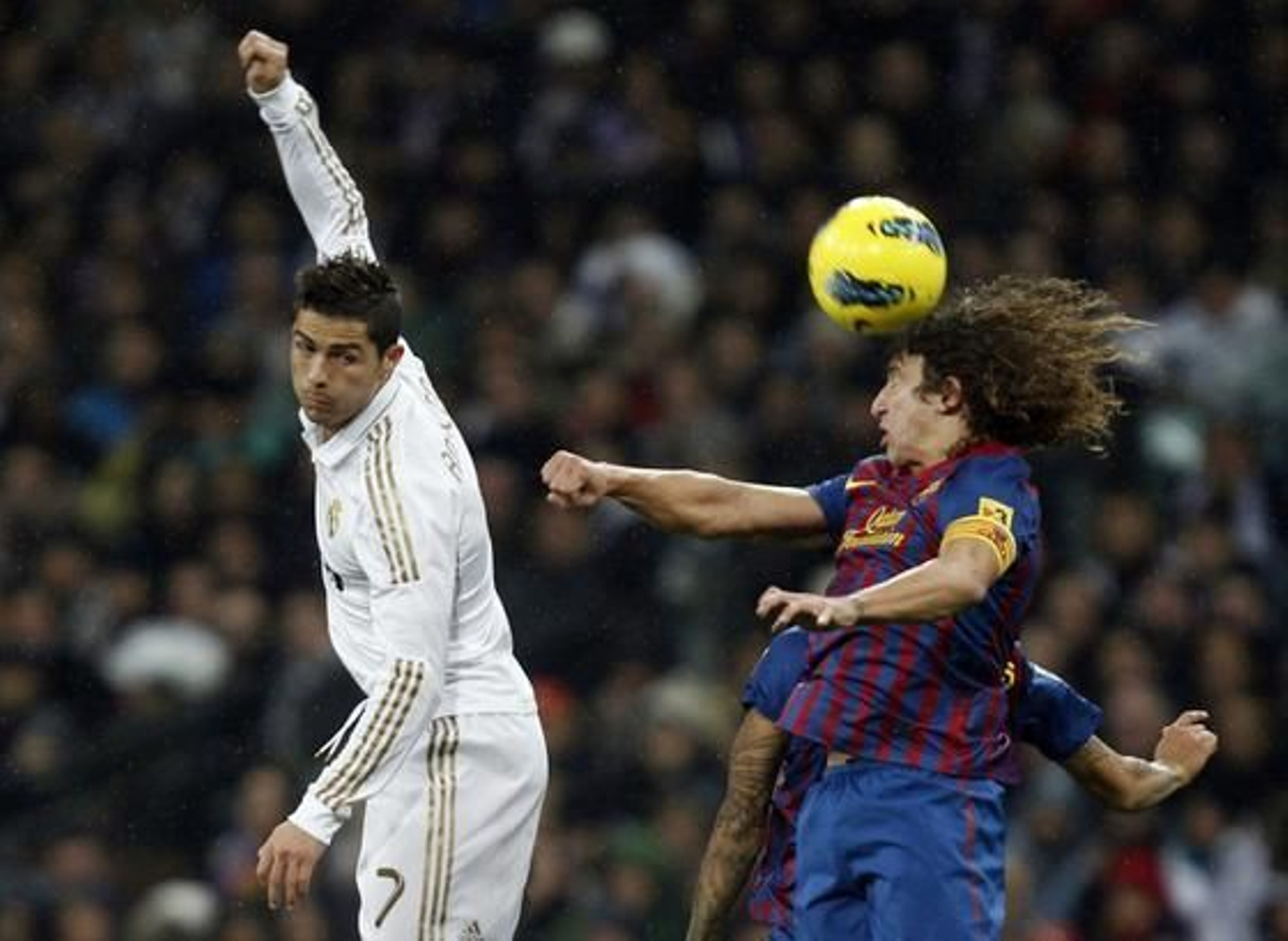 El Barcelona vence al Real Madrid a domicilio (1-3). / Reuters