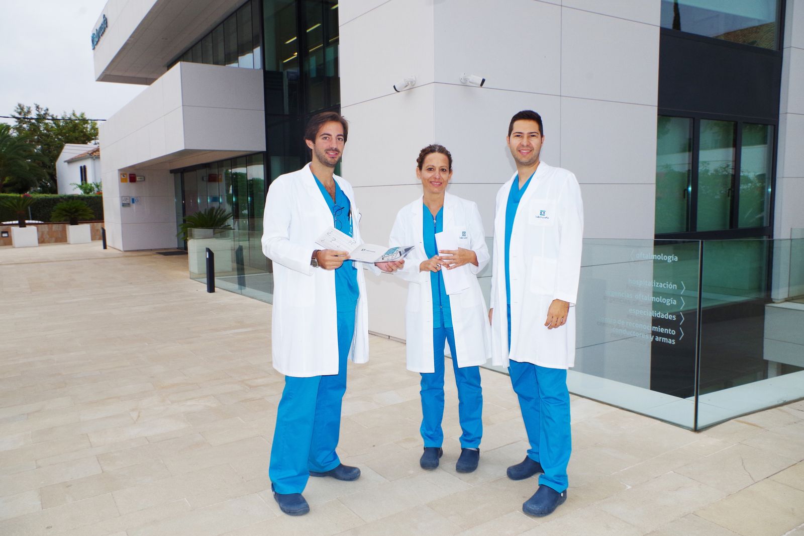 Tres de los especialistas participantes en el seminario.