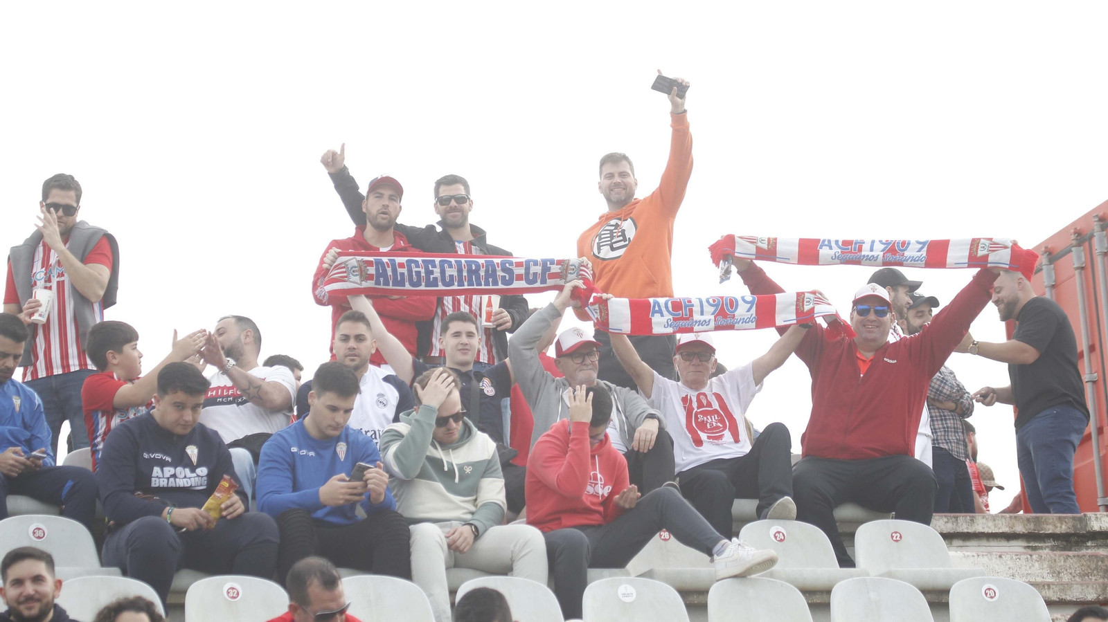 Búscate en el Algeciras CF  - Linares de Primera Federación