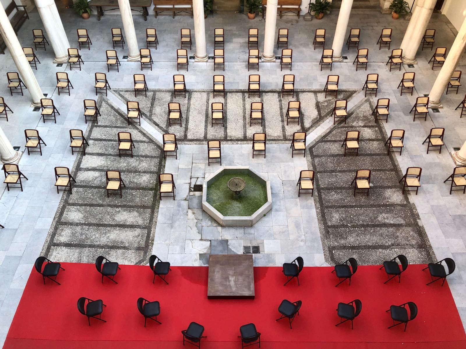 Todo dispuesto en el Patio de los Mármoles para el concierto.