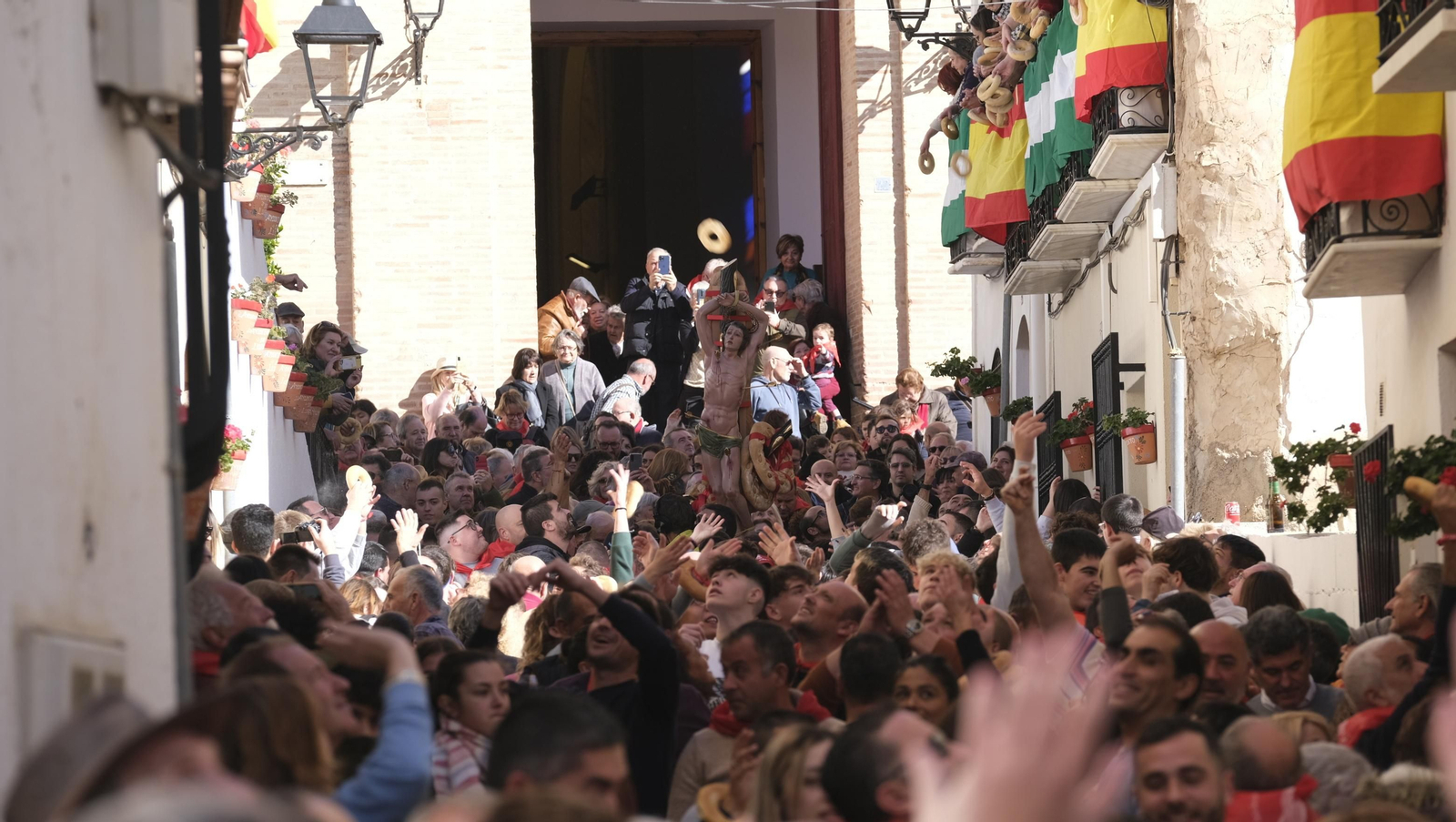 Los vecinos de Lubrín se echan a las calles por San Sebastián