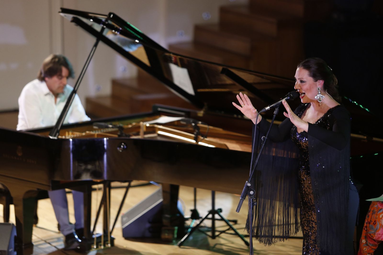 Granada se emociona con Marina Heredia y Dorantes