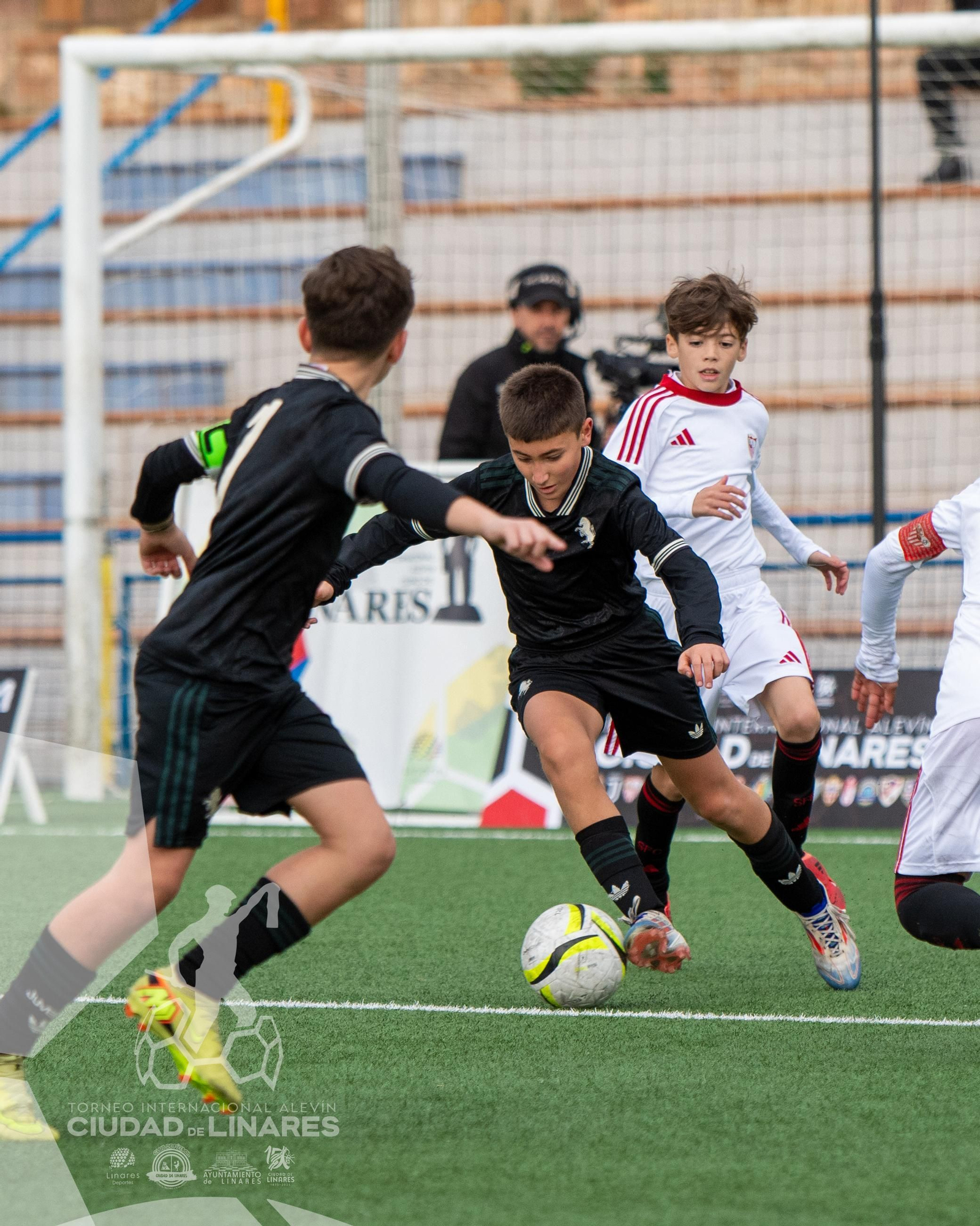 En imágenes: el RCD Espanyol, campeón del IV Torneo Internacional de Fútbol Alevín 'Ciudad de Linares'