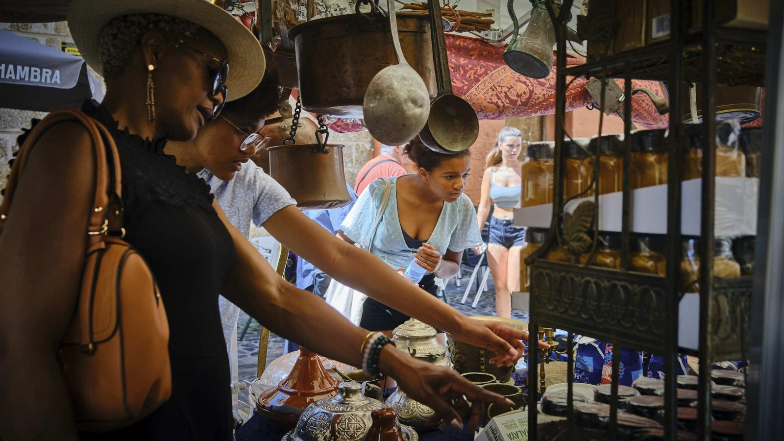 Inauguración del Mercado Andalusí de Cádiz .