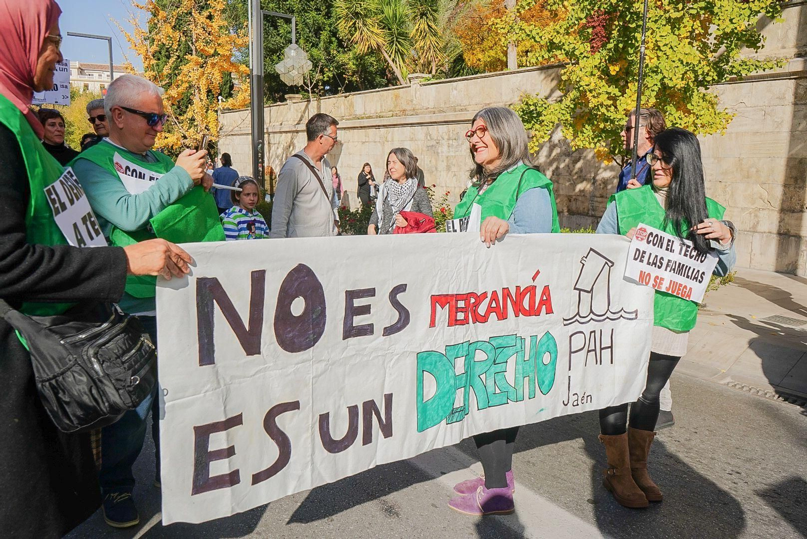 Todas las imágenes de la manifestación de Granada contra el "negocio de la vivienda"