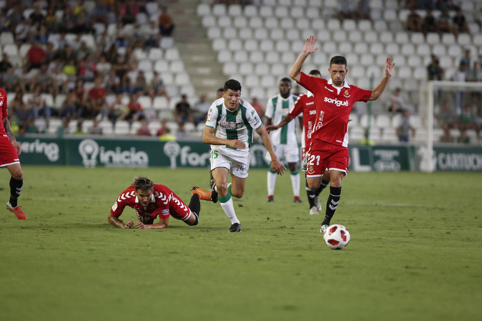 Las imágenes del Córdoba-Gimnástic de Tarragona