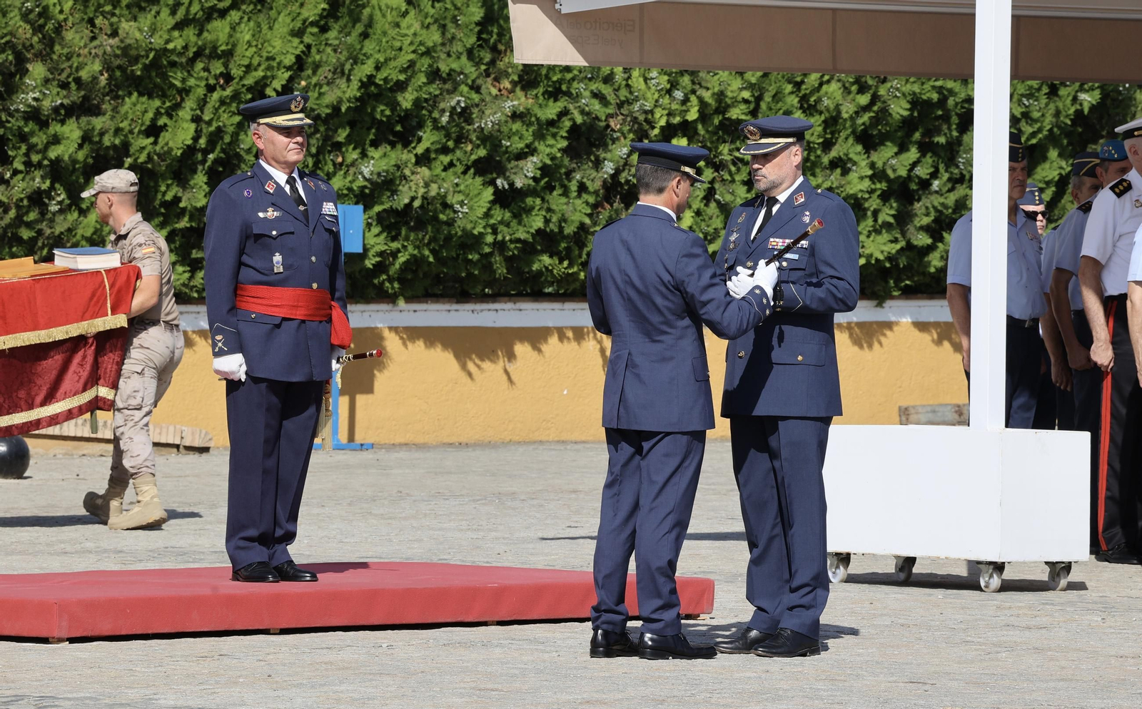 Toma de posesióndel coronel Luis Alberto Parallé