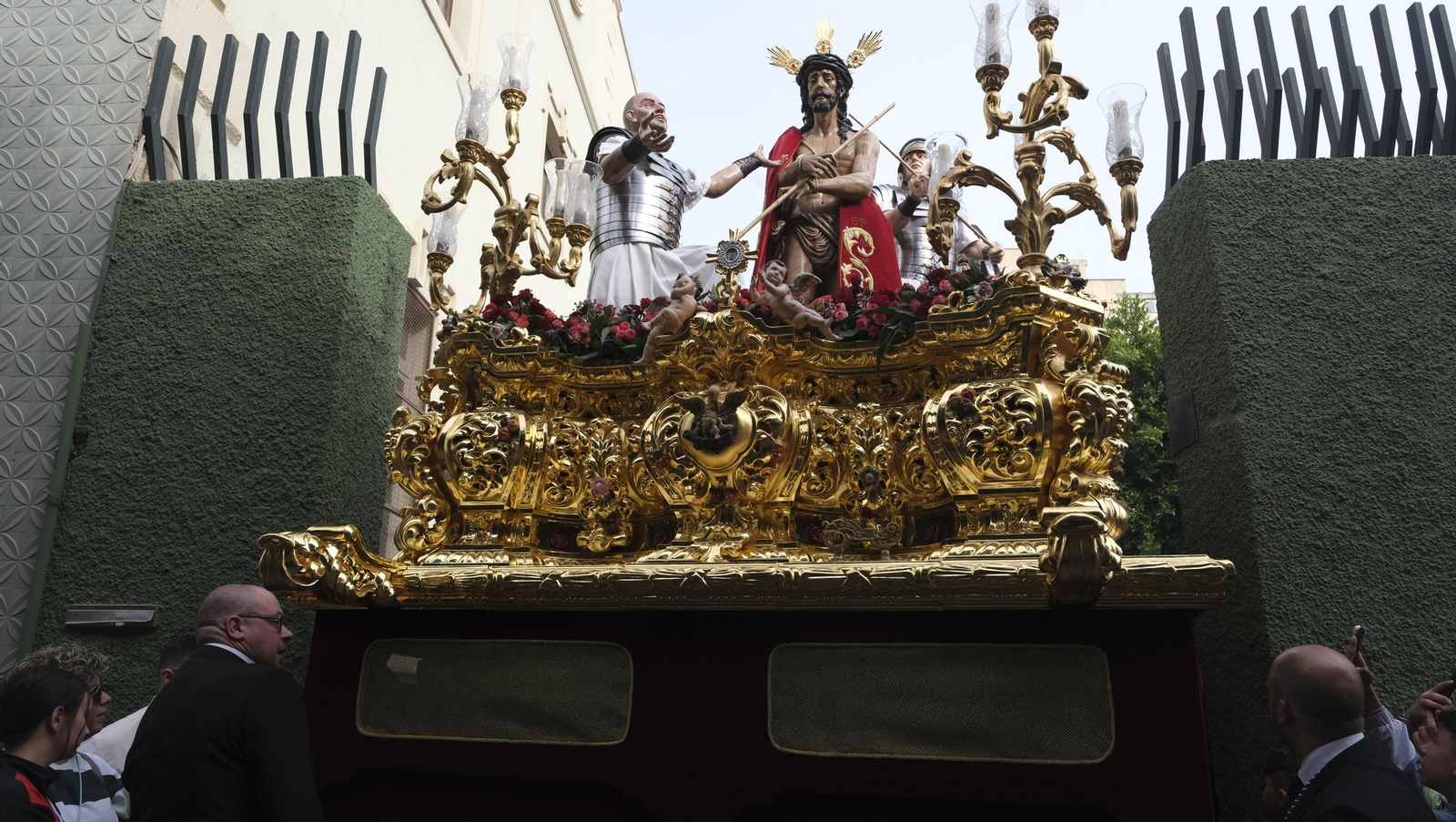 La procesión de Coronación en Almería, en imágenes