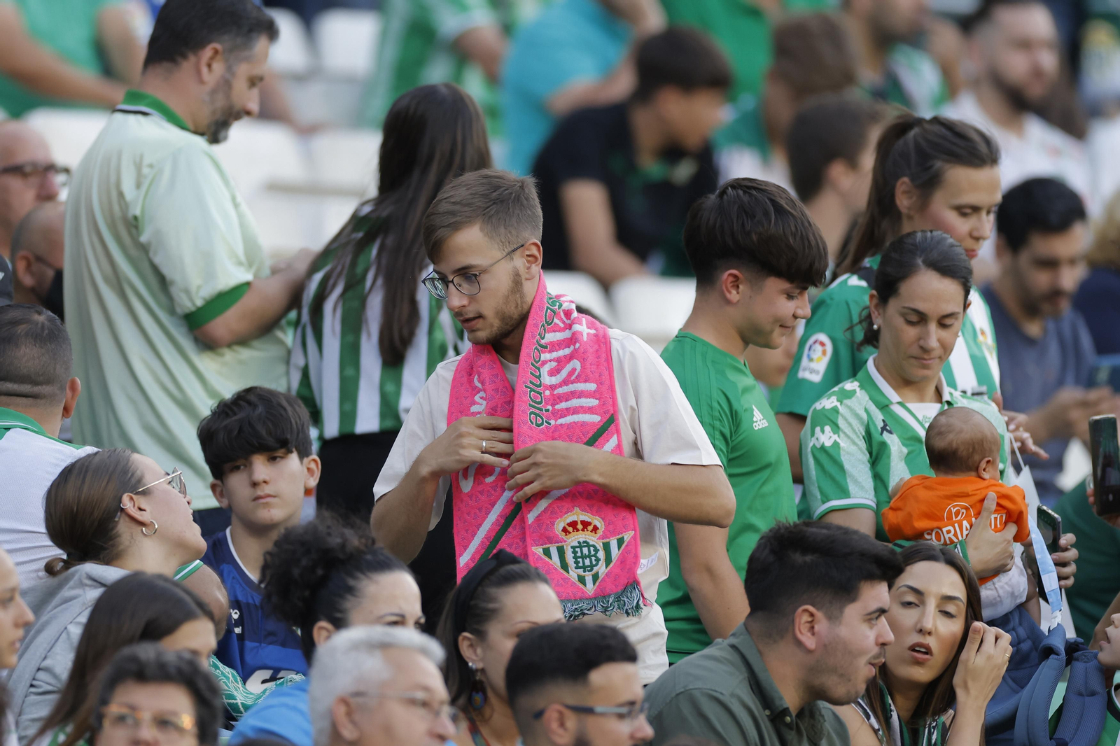 Búscate en las fotos del Betis-Rayo