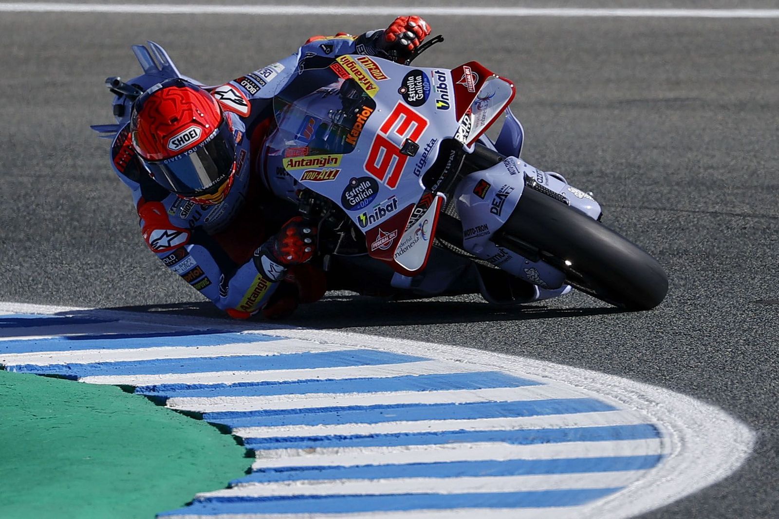 El piloto español de MotoGP Marc Márquez  (Gresini Racing MotoGP) durante el primer día de entrenamientos libres del Gran Premio de España de Motociclismo