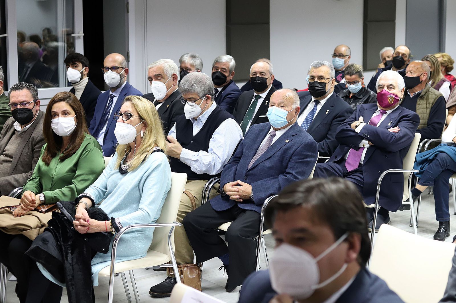 Eduardo Sugrañes recibe el III premio "Gota a Gota de Pasión" de la Fundación Cajasol