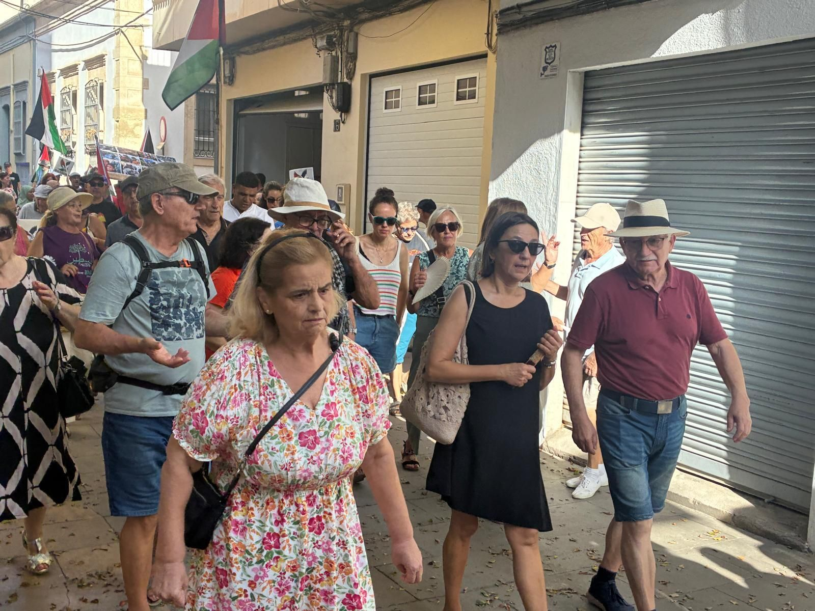 La manifestación de Almería y sus barrios contra el genocidio en Palestina, en imágenes