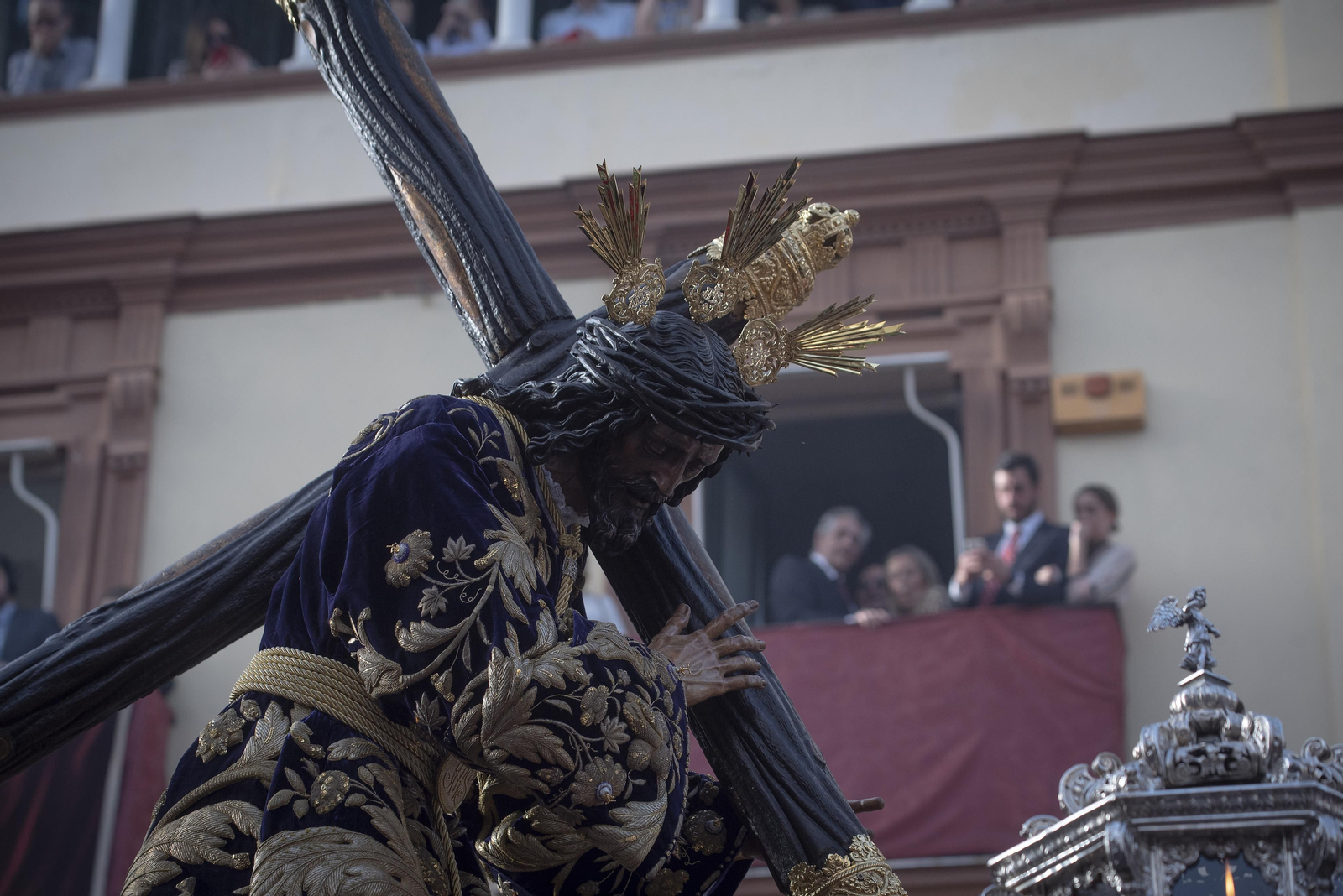 Las imágenes del Santo Entierro Grande por la Campana