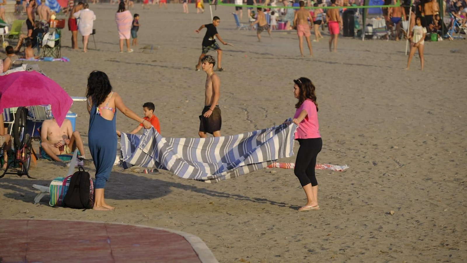 Imágenes de la celebración de San Juan en Almería capital