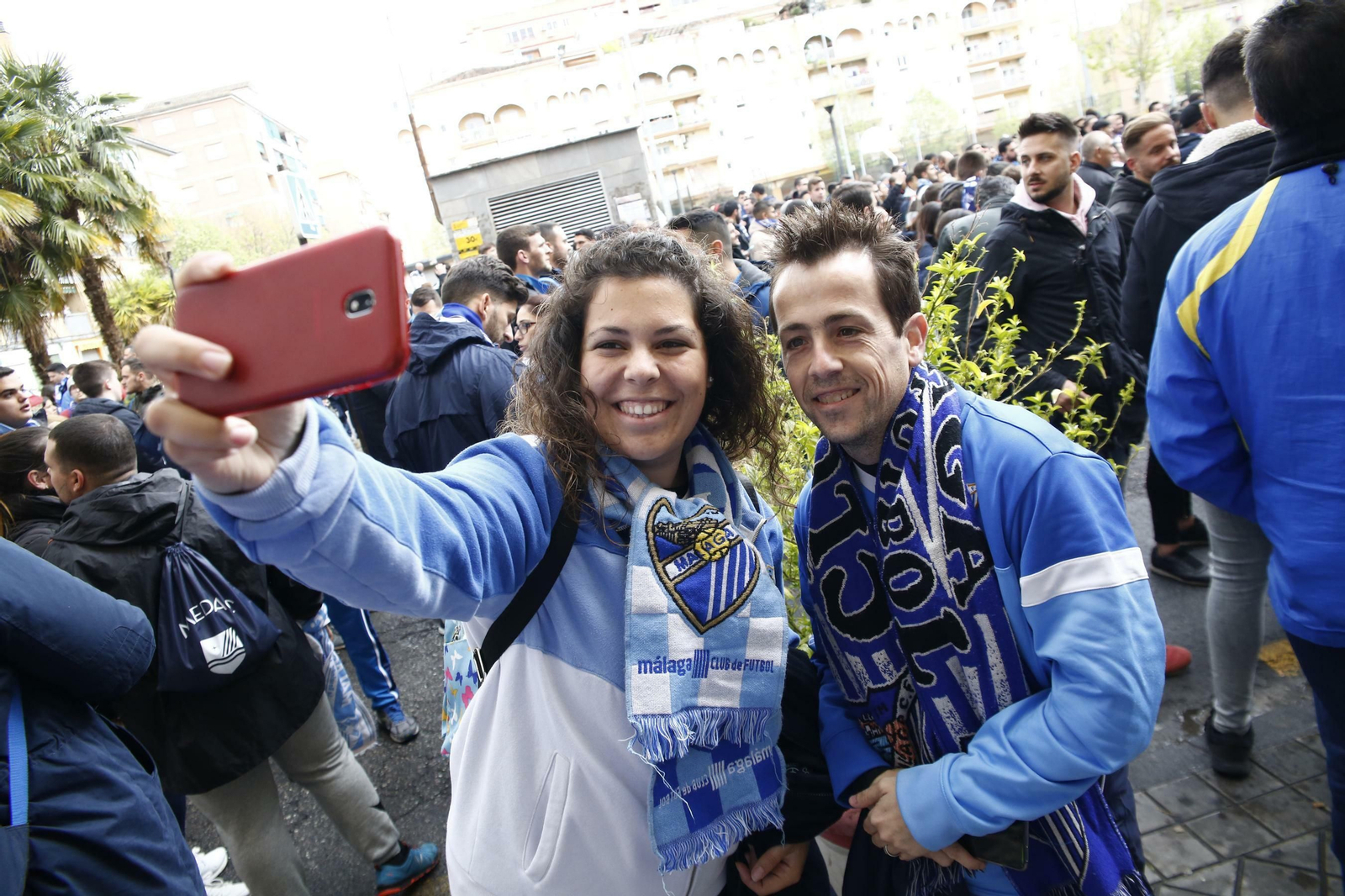 Las fotos de la afición malaguista en Granada
