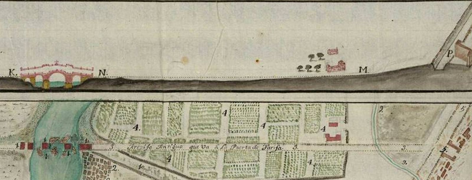 Arriba, perfil entre el puente y la Puerta de Tarifa, y abajo, vista en planta arrecife o camino empedrado entre el puente y la puerta, actual Avda. Gesto por la Paz.