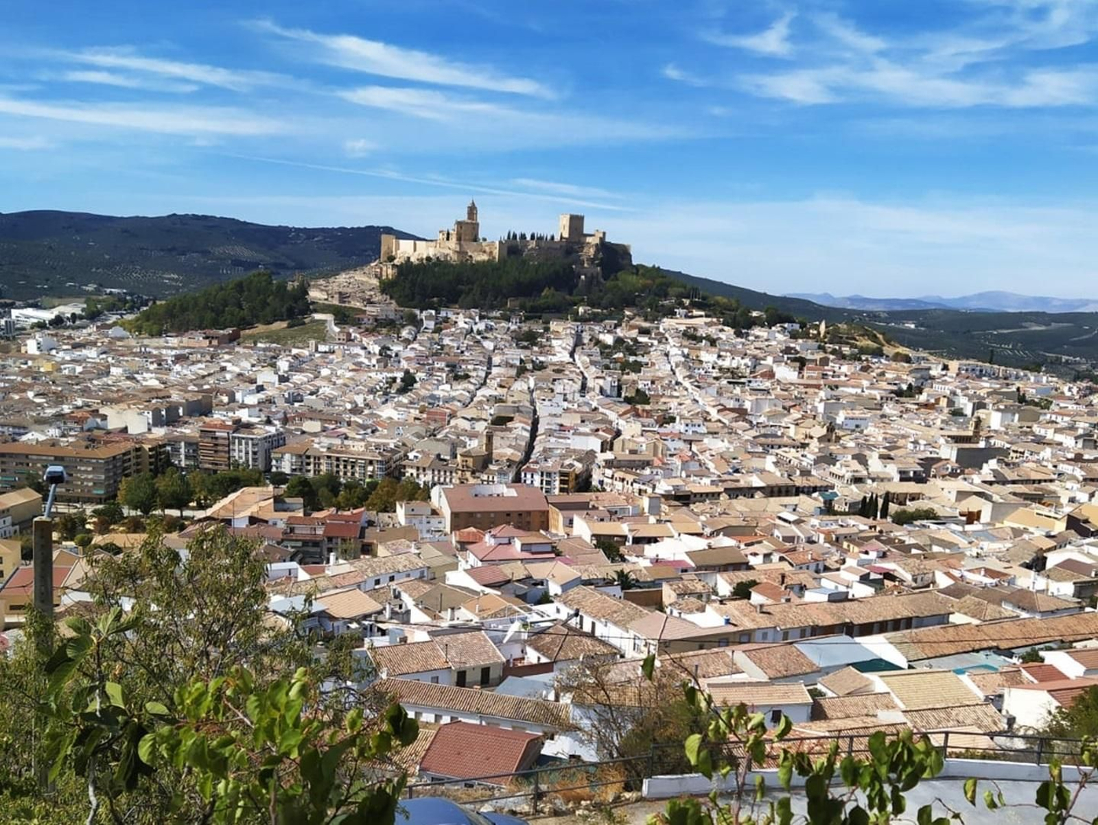 Ruta de los Zumaques en Alcalá la Real: una excursión perfecta para disfrutar de los colores del otoño