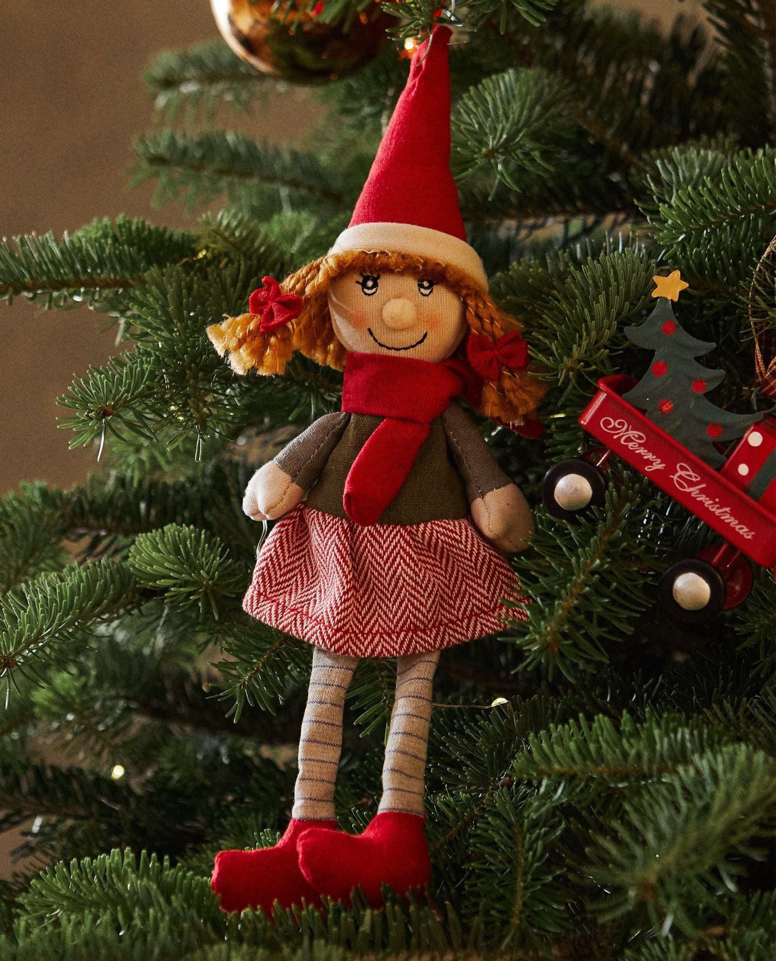 Muñeca de Navidad de Zara Home.