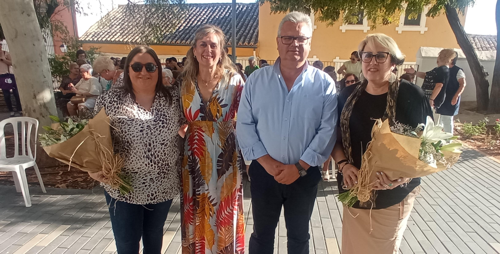 Ángela Cornejo y Mayca Navas, junto a Esteban Morales y Loli Franco.