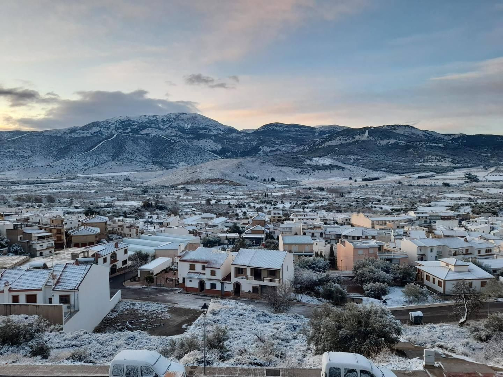 Vista panorámica de Laujar de Andarax, totalmente nevado. Vista panorámica de Laujar de Andarax, totalmente nevado.
