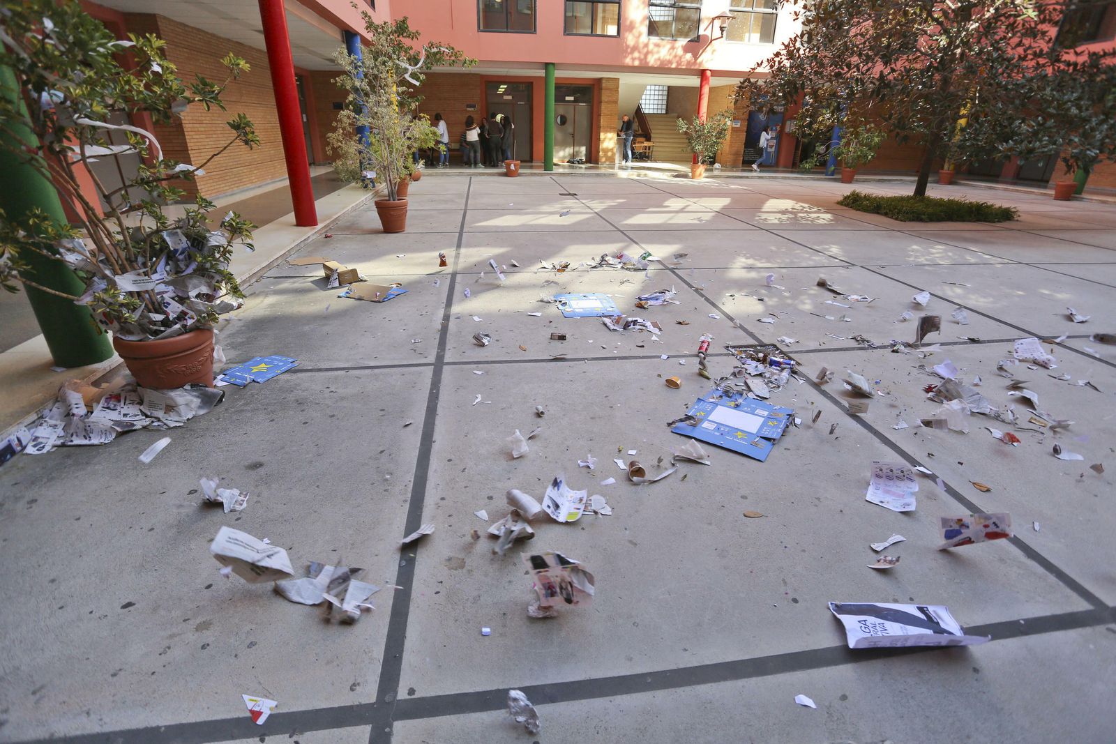 Así están las facultades de la UMA el segundo día de huelga de limpieza