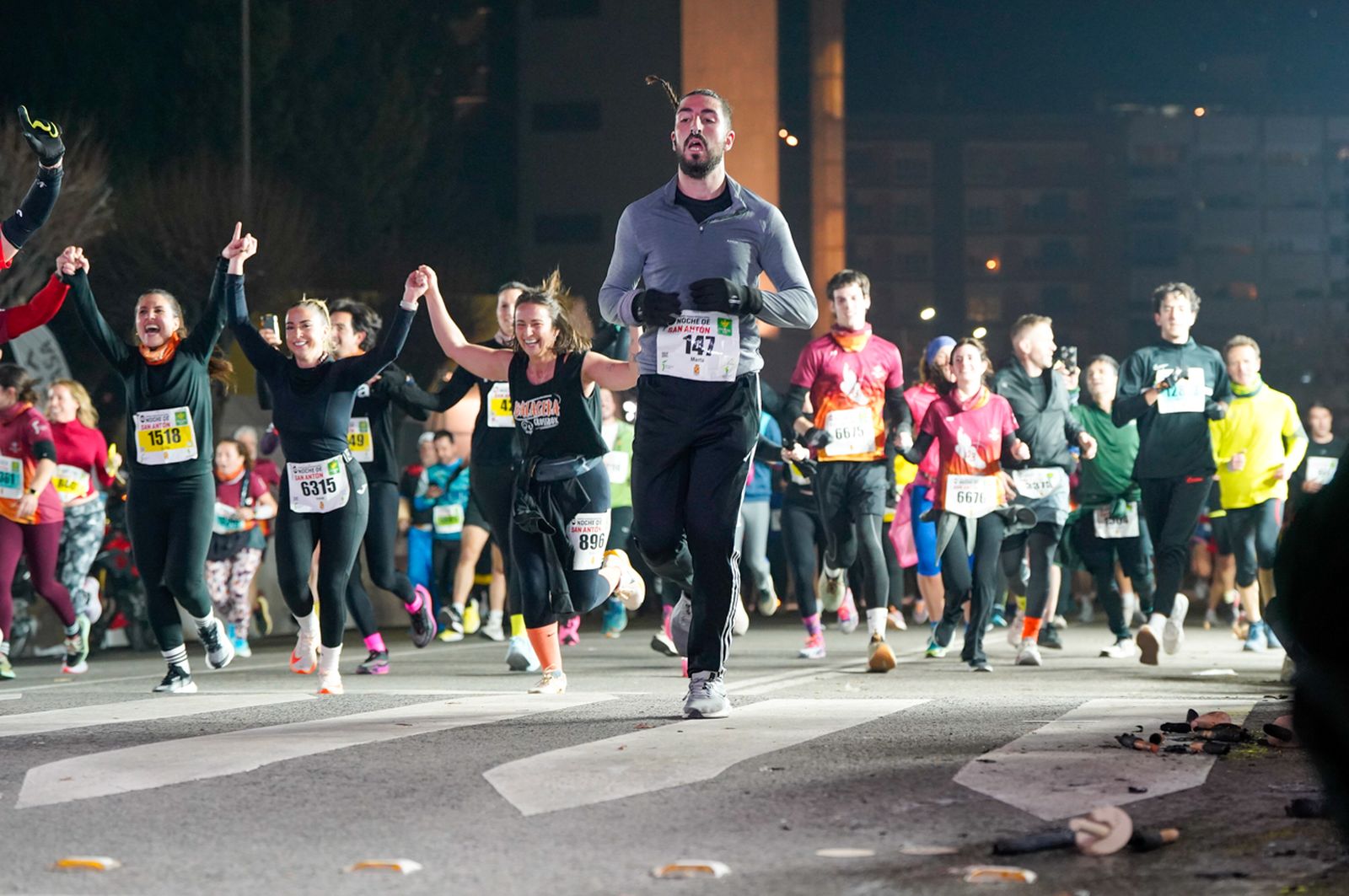 En imágenes: búscate en tu llegada a meta de la Carrera de San Antón 2026 (16)