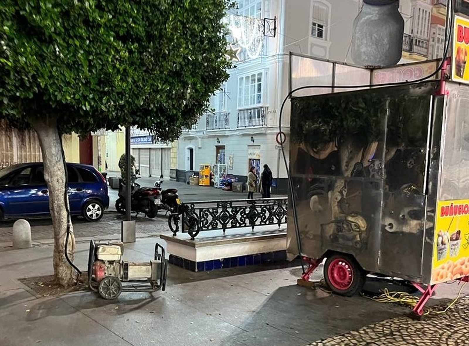 ¿Por qué no le dan electricidad al puesto de los gofres?