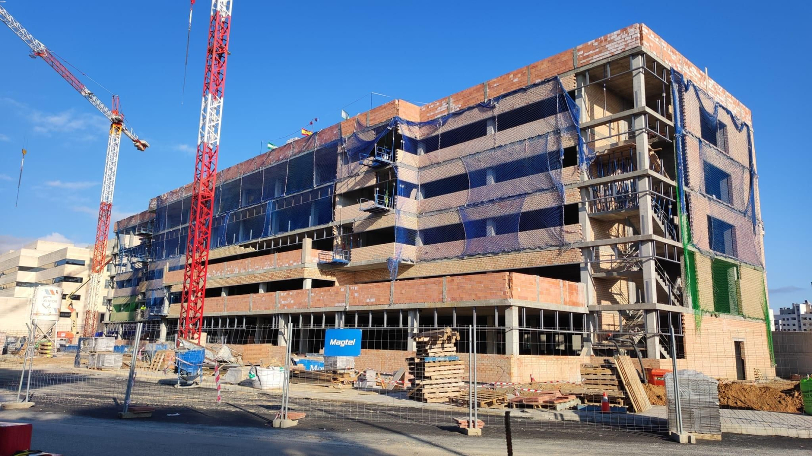 Obras del futuro edificio de consultas externas del Materno-Infantil de Córdoba.