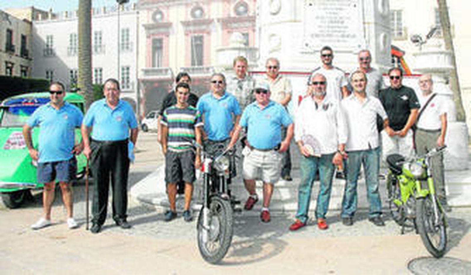 La Asociación Moto Vespa y Clásicas de Almería cuenta con medio centenar de socios.