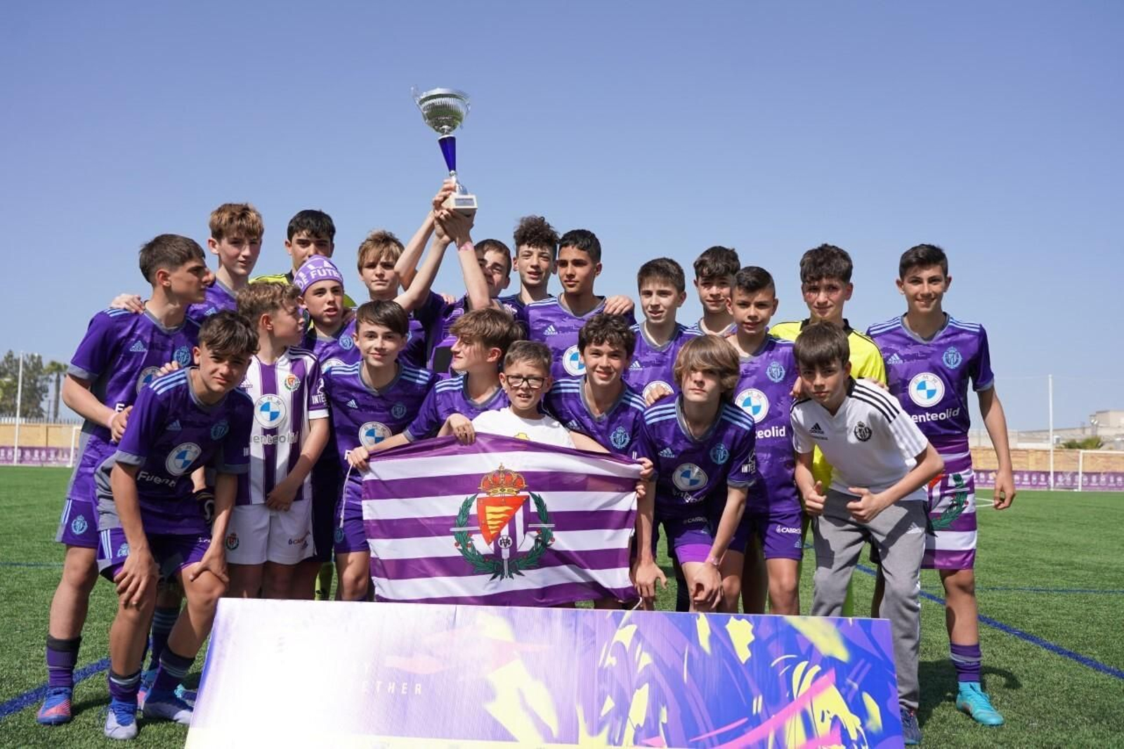 El Real Valladolid se proclamó vencedor del torneo en la categoría infantil. El Real Valladolid se proclamó vencedor del torneo en la categoría infantil.