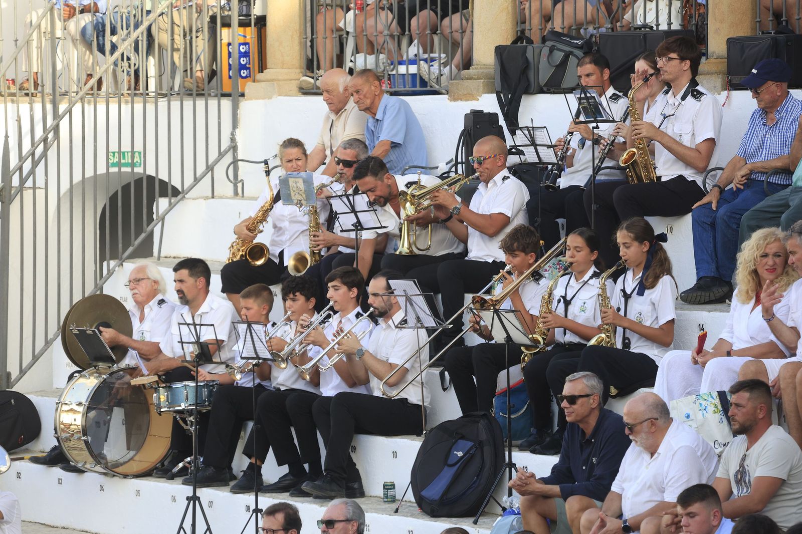 Fotos de la corrida de toros de la Feria de San Roque con David Galván, Román y Joaquín Galdós