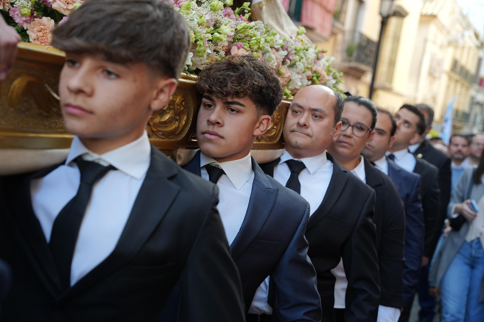 El traslado de la Virgen de Araceli en Lucena, en imágenes