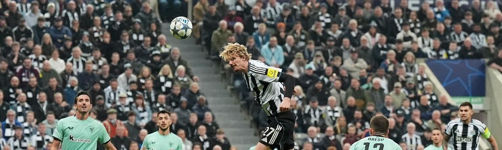 Woltemade remata contra la portería del Athletic.