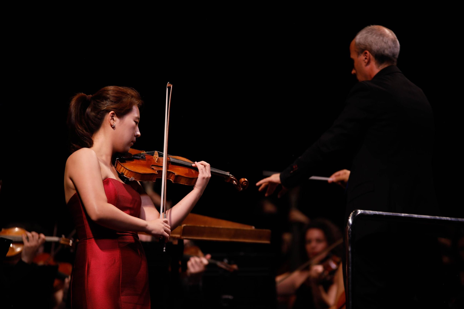 El concierto de la Orquesta de la UAL en el Auditorio Maestro Padilla, en imágenes