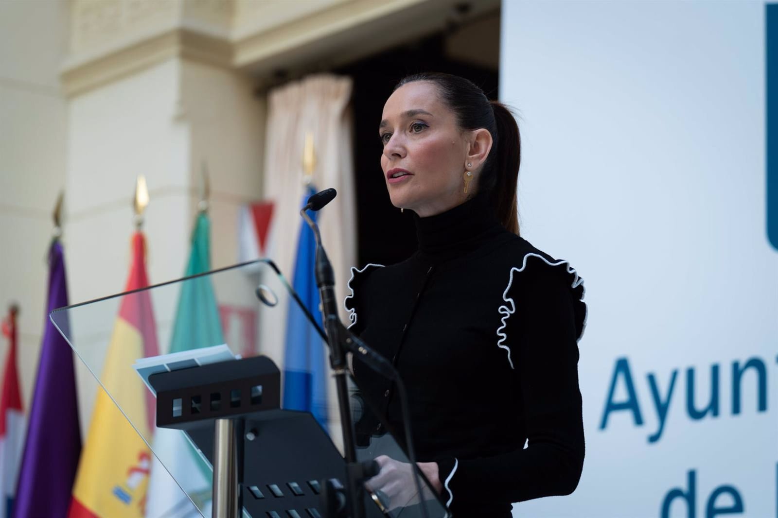 Elisa Pérez de Siles anuncia el nuevo mercado de Teatinos.