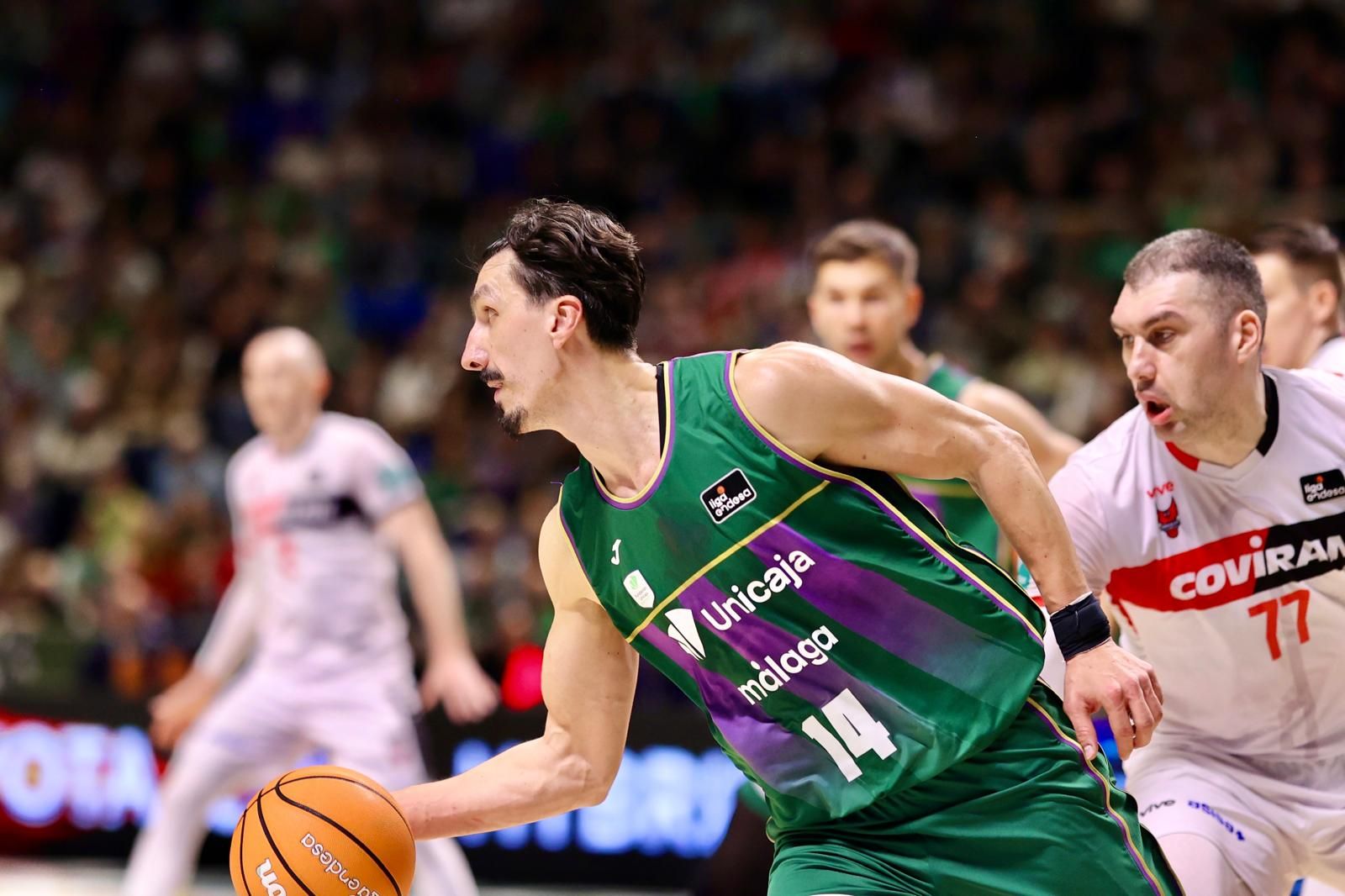 El Unicaja-Covirán Granada, en fotos