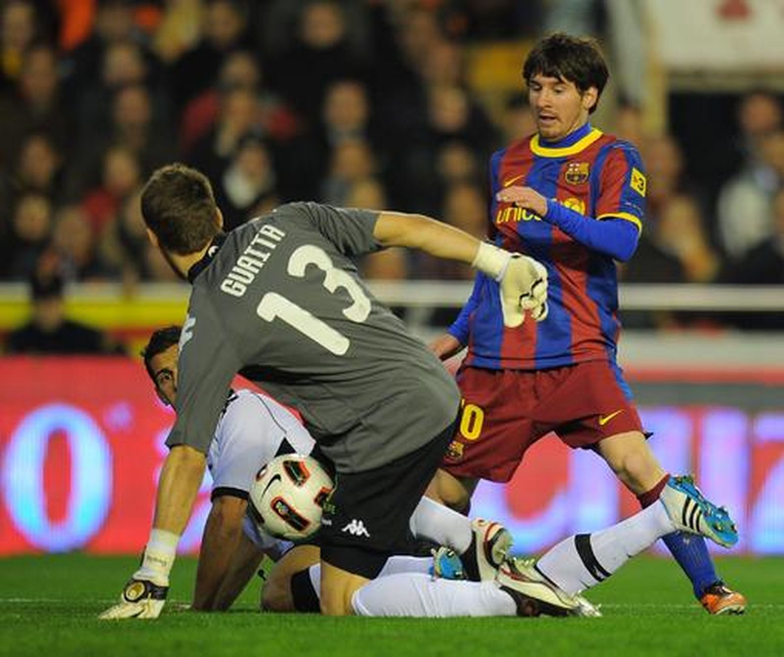 El Barcelona consigue una trabajada victoria en Mestalla.

Foto: AFP/ Reuters