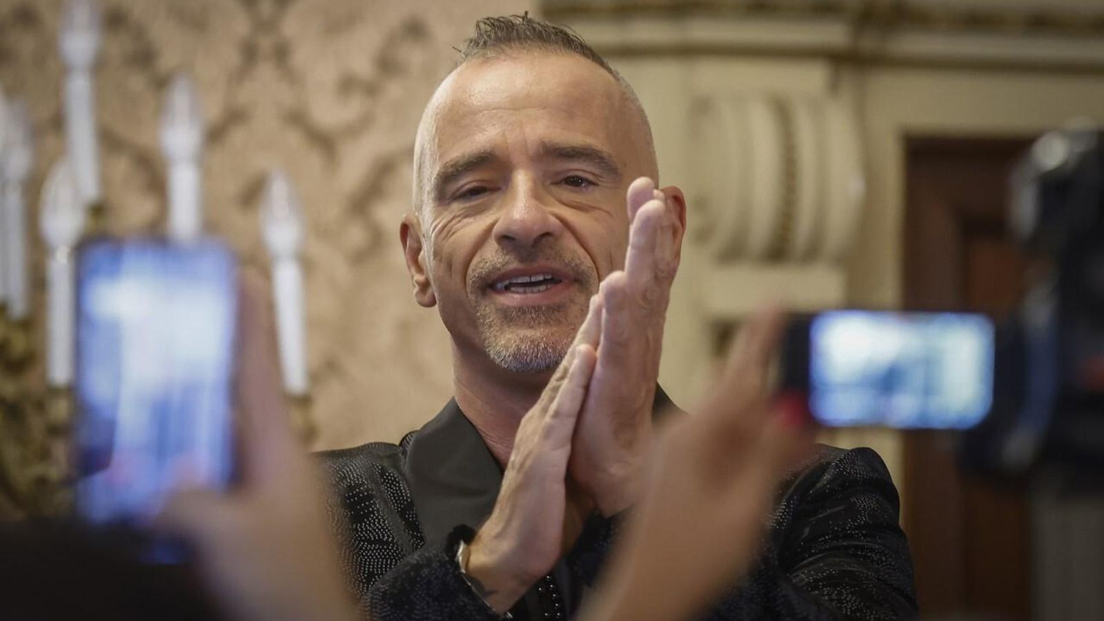 Eros Ramazzotti en una reciente rueda de prensa en Sevilla