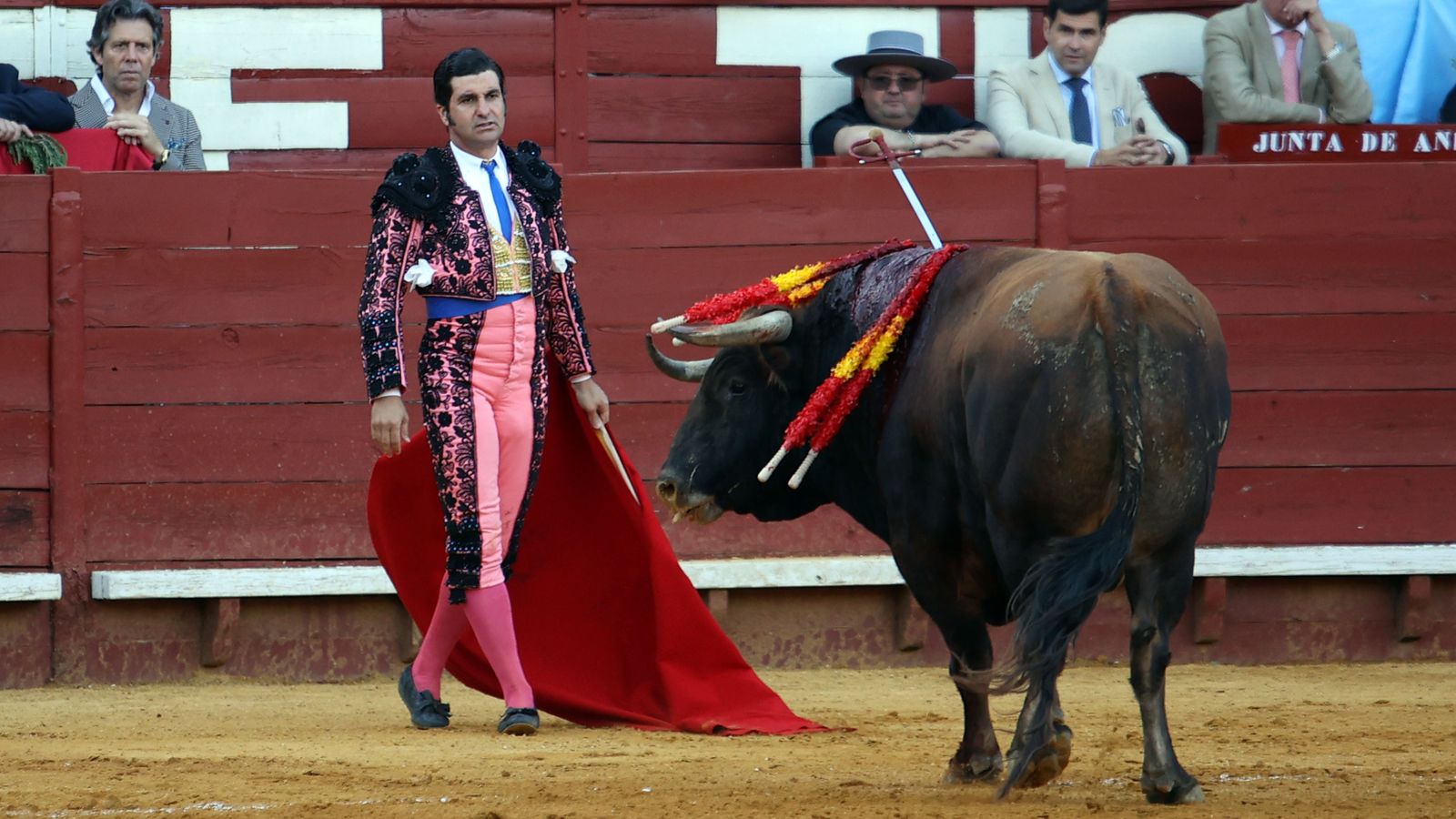 Última tarde de toros de la Feria de Jerez 2024 con Morante, Manzanares y Castella