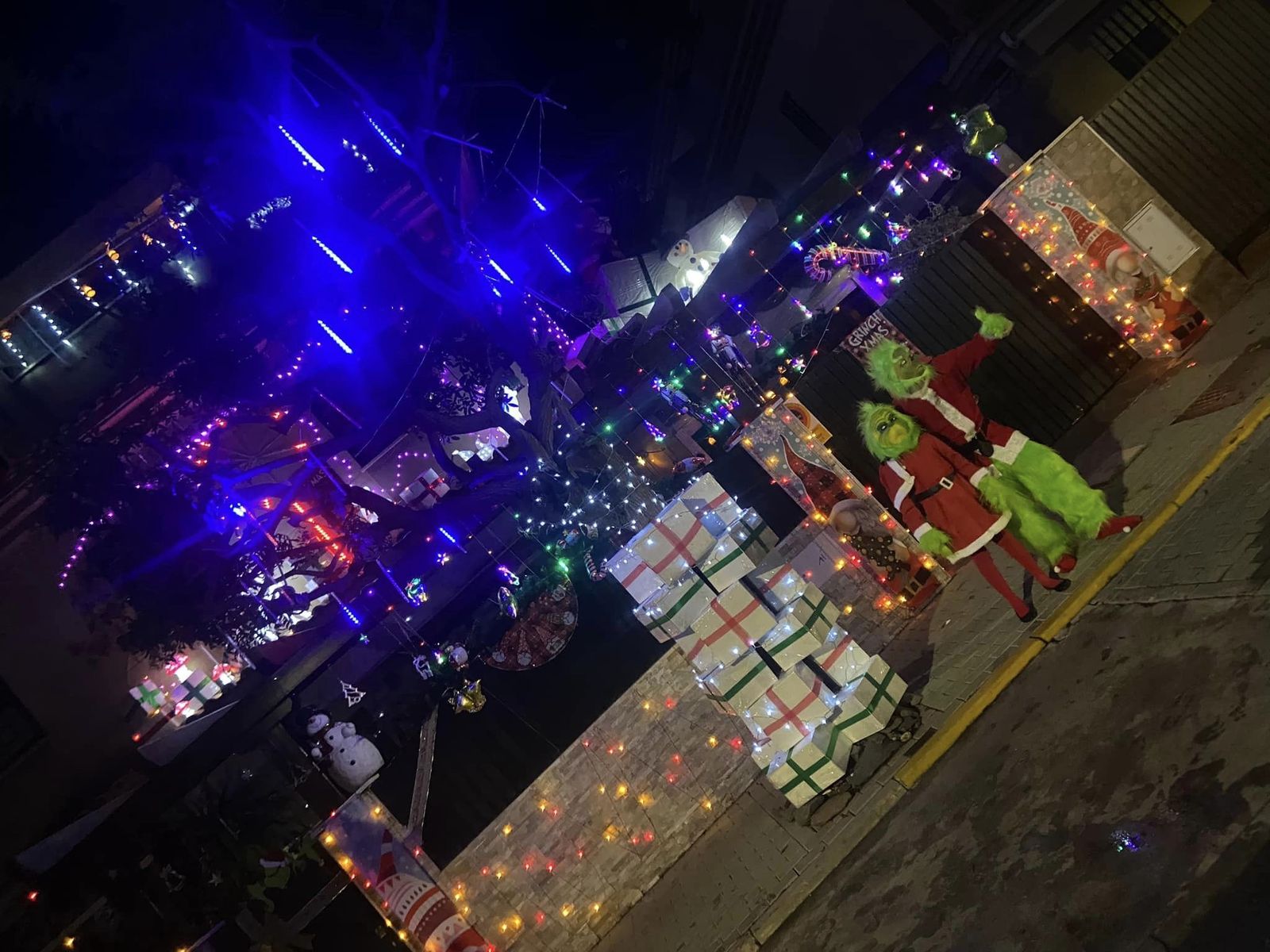 'El Grinch' gana el concurso de Fachadas Navideñas de Aljaraque