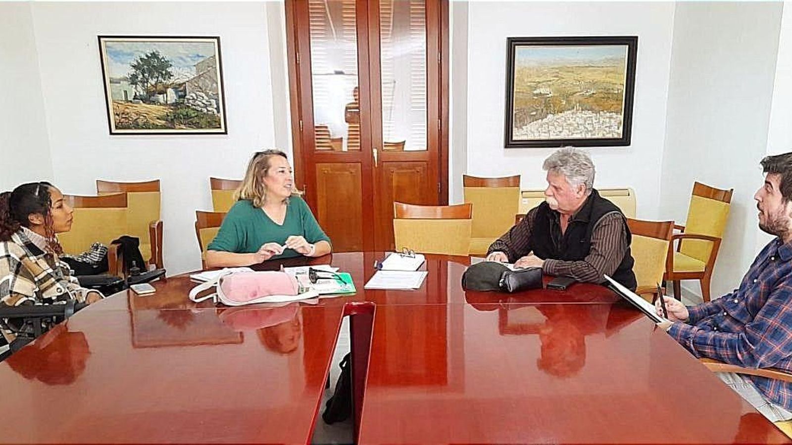 Encuentro entre Adelante y la Plataforma