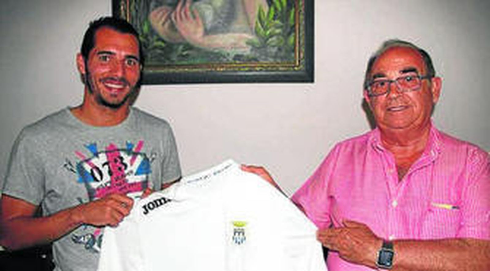 Fran, en su presentación junto al presidente, Francisco Valenzuela.